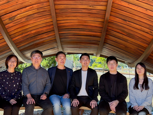 (From left to right) Chen-Chin Wu, Taichung Branch representative, Forestry and Nature Conservation Agency, MoA; Dr June-Hao Hou, Project Co-investigator, GIA, NYCU; Dr Pei-Hsien Hsu, Director, GIA, NYCU; Nichol Wong Long Hin, Project Lead, BSL, HKU; Chia-Hung Chen, Structural Engineer Representative, A.S studio Engineering Consultant; and Yu-Tung Cheng, Project Research Assistant, NYCU (photo credit: Building Simplexity Lab)